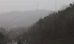 황사로 탁해진 금요일 하늘…중부 지방 ‘황사비’ 주의