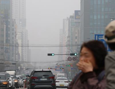 “오늘도 마스크 꼭 잊지마세요”···전국 황사 영향 미세먼지 ‘조심’