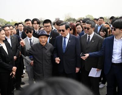 마잉주 전 대만 총통, 베이징서 “전쟁에 승자 없고 평화에 패자 없다”