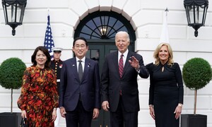 미국 “세계 어디서 무슨 일이든 우리와 함께”…일본과 동맹 ‘격상’ 강조