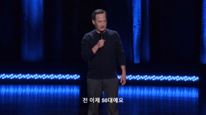 '나홀로집에2' 슈나이더, 정치권 행사서 "한국 사창굴" 인종차별 농담 논란