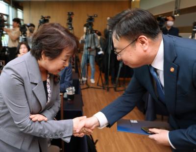 복지부 “의료개혁 흔들림 없이 추진”…의·정 갈등 정면돌파