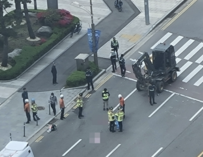 인천 송도서 횡단보도 건너던 30대 굴삭기에 치여 숨져