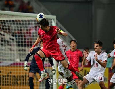 ‘10회 연속 올림픽 본선행 좌절’ 황선홍호, 신태용호에 졌다···2-2에서 돌입한 승부차기서 10-11 패