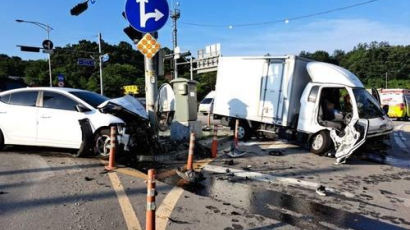 신호기 제때 고쳤으면…엄마 일 돕다 숨진 10대 안타까운 사연