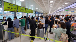 제주공항 63편 결항…급변풍·강풍에 줄줄이 운항 차질