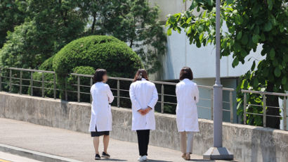 연대 의대 "학생 휴학 신청 승인할 것"… 교육부선 불허 입장