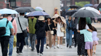 내일 수도권 포함 중부·경북 비…맑은 곳은 30도 더위