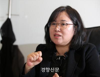 법원, ‘학폭 소송 불출석’ 권경애 변호사에 5000만원 배상 판결