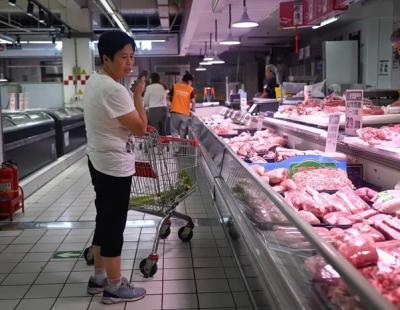 중국, EU산 돼지고기 반덤핑 조사 착수…전기차 관세에 맞불