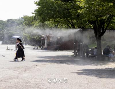 높은 습도로 무더위 이어져···전국 비 소식도