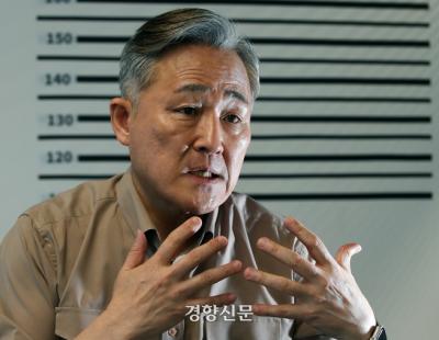 표창원 “한국 사법체계, 부끄러운 줄 알아야”