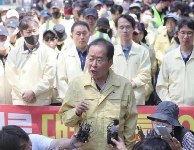 홍준표 “대구퀴어축제 또 막겠나?” 물음에…“그때가서 판단”