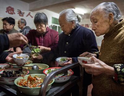 경기 침체에 중국 농촌 양로원 퇴원 급증…농민공 가정 노인돌봄 문제 부상