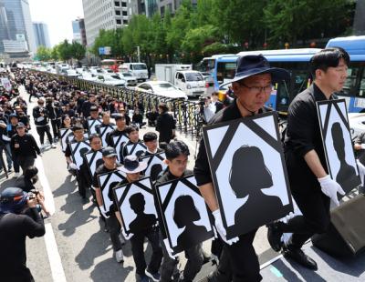 “공직은 평생직장 아닌 평생감옥”…과로·민원·저임금에 빠진 젊은 공무원들[어느 젊은 공무원의 죽음&#9314;]