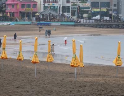 뱃길 끊기고 국립공원 통제…전남 전 시군 ‘호우특보’