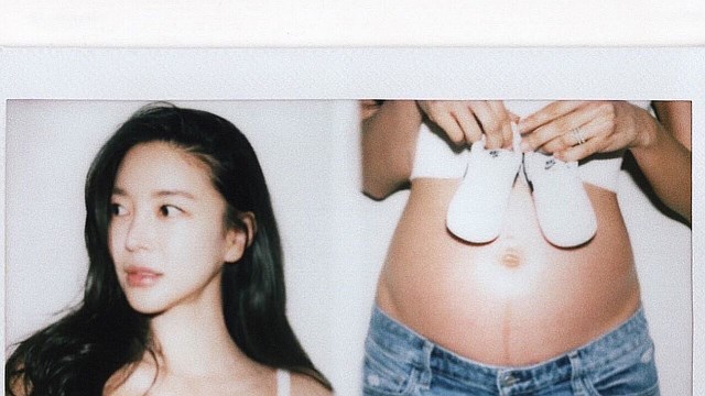 김윤지, 유산 아픔 딛고 결혼 3년만 득녀…"와줘서 고마워"