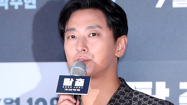 '탈출' 주지훈 "'망가진다'는 개념 없어…주저없이 즐긴다"