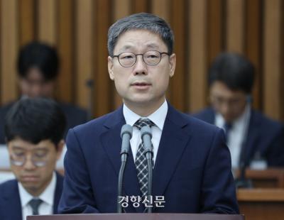 김건희·이재명 공방장 된 대법관 인사청문회···노경필 후보자 “답변 어려워”