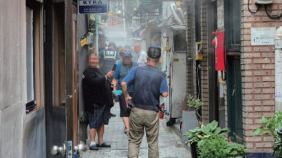 [월간중앙] 인턴기자가 뛴다 | 서울 돈의동 쪽방촌의 고단한 여름 나기