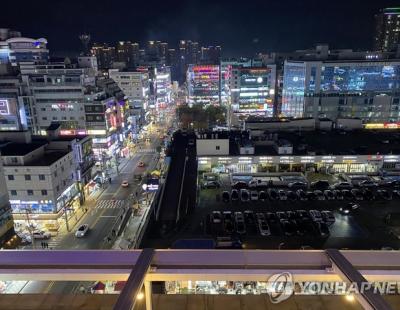 ‘여친 인질극’ 후 도주한 수배자, 검찰에 자진 출석