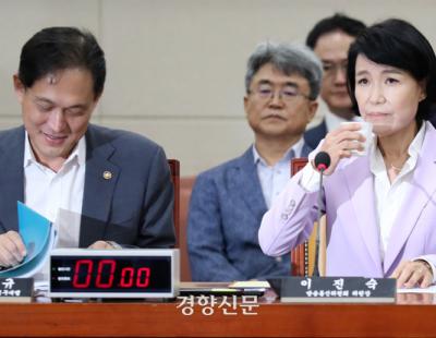 직무정지된 이진숙 “고문받듯 질문받는 시간 줄여주러 나왔다”···김태규 고발 의결