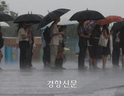 태풍 ‘종다리’ 약화했지만 최대 100mm 비 쏟아져