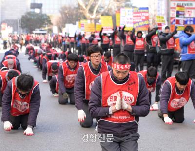 “과도한 성과 압박에···LG유플러스 설치·수리기사들 몸과 마음 다쳐”