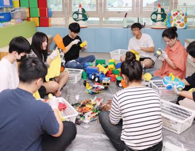 경북 칠곡서 라오스로 전달된 ‘뽀로로·티니핑’…장난감 기부운동 아프리카로 번졌다