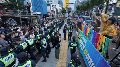 ‘공권력 충돌’ 없었지만…우여곡절 끝 열린 대구퀴어축제