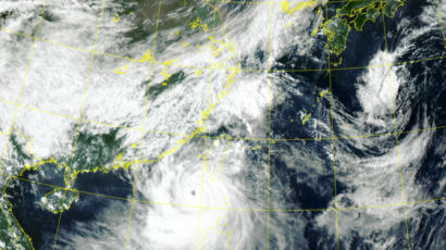 역사상 가장 더운 9월 지나자 10도 급강하…느려진 초강력 태풍 변수