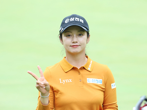 [KLPGA] 박도영, '하이트진로 챔피언십' 첫날 깜짝 선두