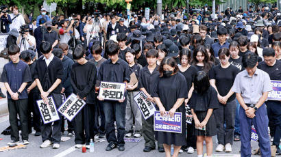 "학부모들 '아동학대 신고' 위협"…스스로 담임 내려놓는 교사들