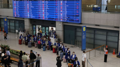 '무단이탈' 필리핀 가사관리사 2명…법무부, 강제출국 시켰다