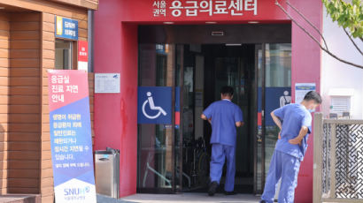 대통령실 "사실 4000명 의대증원 필요…틀렸다면 근거 갖춘 안 갖고 오길"