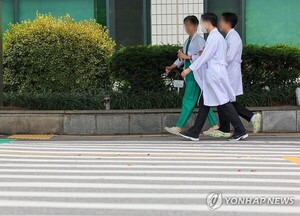 [이슈] 정부, 여야의정 협의체 참여 공식화 출범 급물살.. 전공의·의협·野는 참여 부정적